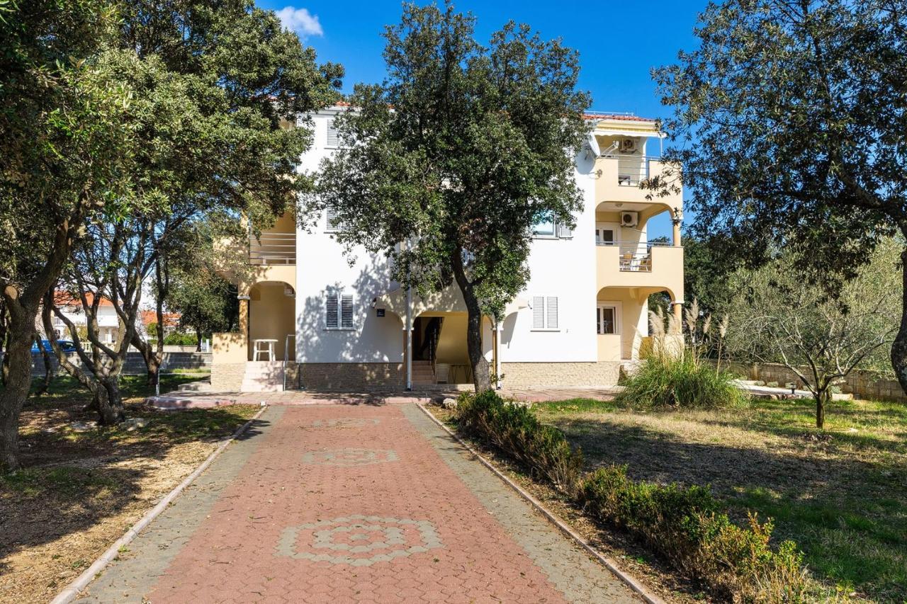 Apartments By The Sea Vrsi - Mulo, Zadar - 5951 Exterior photo