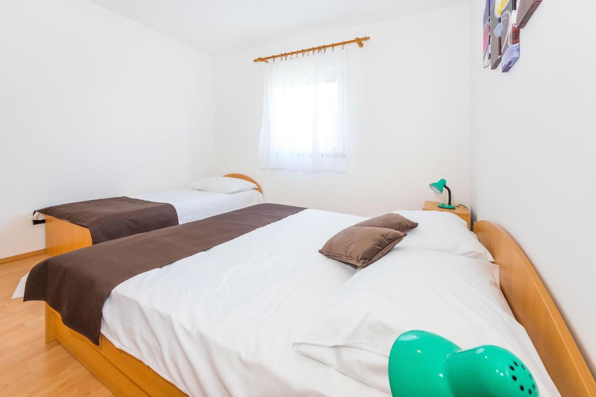 Apartments By The Sea Vrsi - Mulo, Zadar - 5951 Room photo